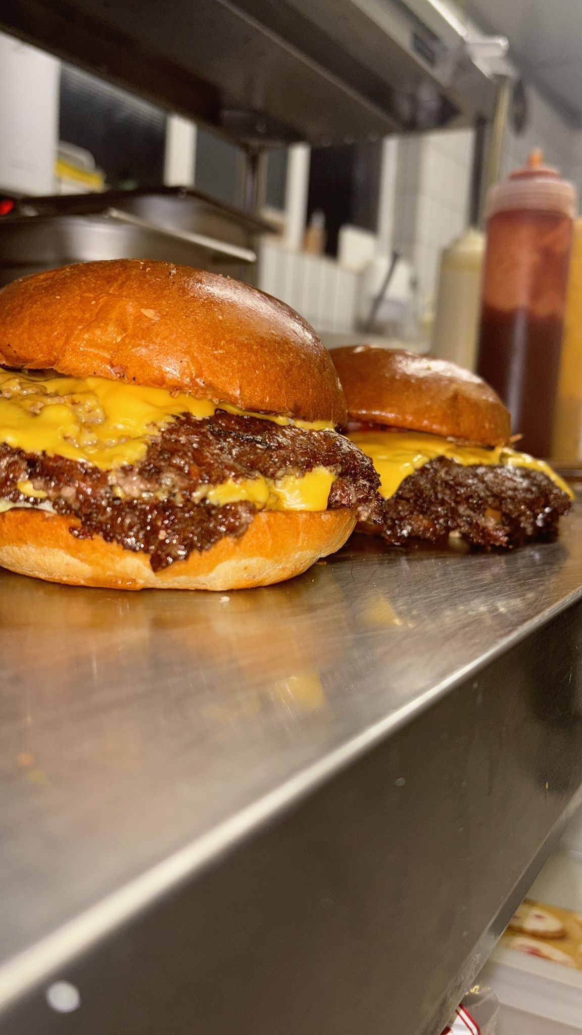 Frisch gesmashte Burger bei Smash It
